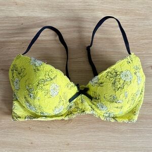 🎉2 for $15🎉 Yellow Lace Push-up Underwire Bra